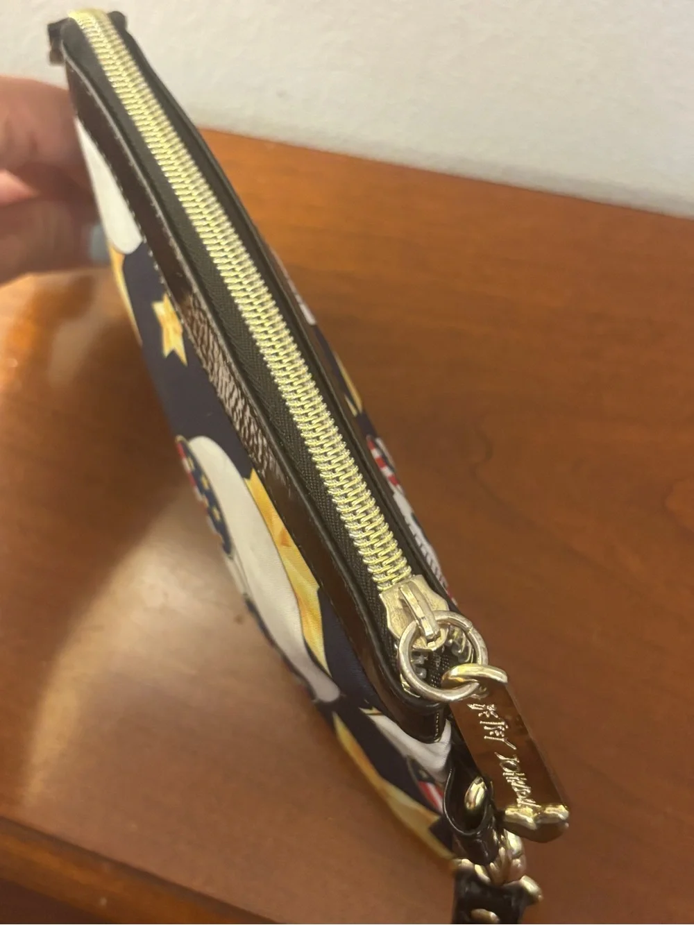 Betsey Johnson Americana Skull Wristlet Clutch Bag Black Gold Stars